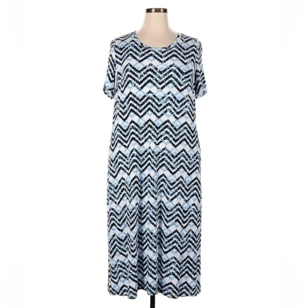 Lane Bryant Black & Blue Chevron Short Sleeve Shift Midi Dress Size 14 16 L XL